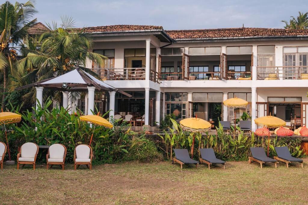 Santi Beach House With Pool & Beach Weligama Exterior photo