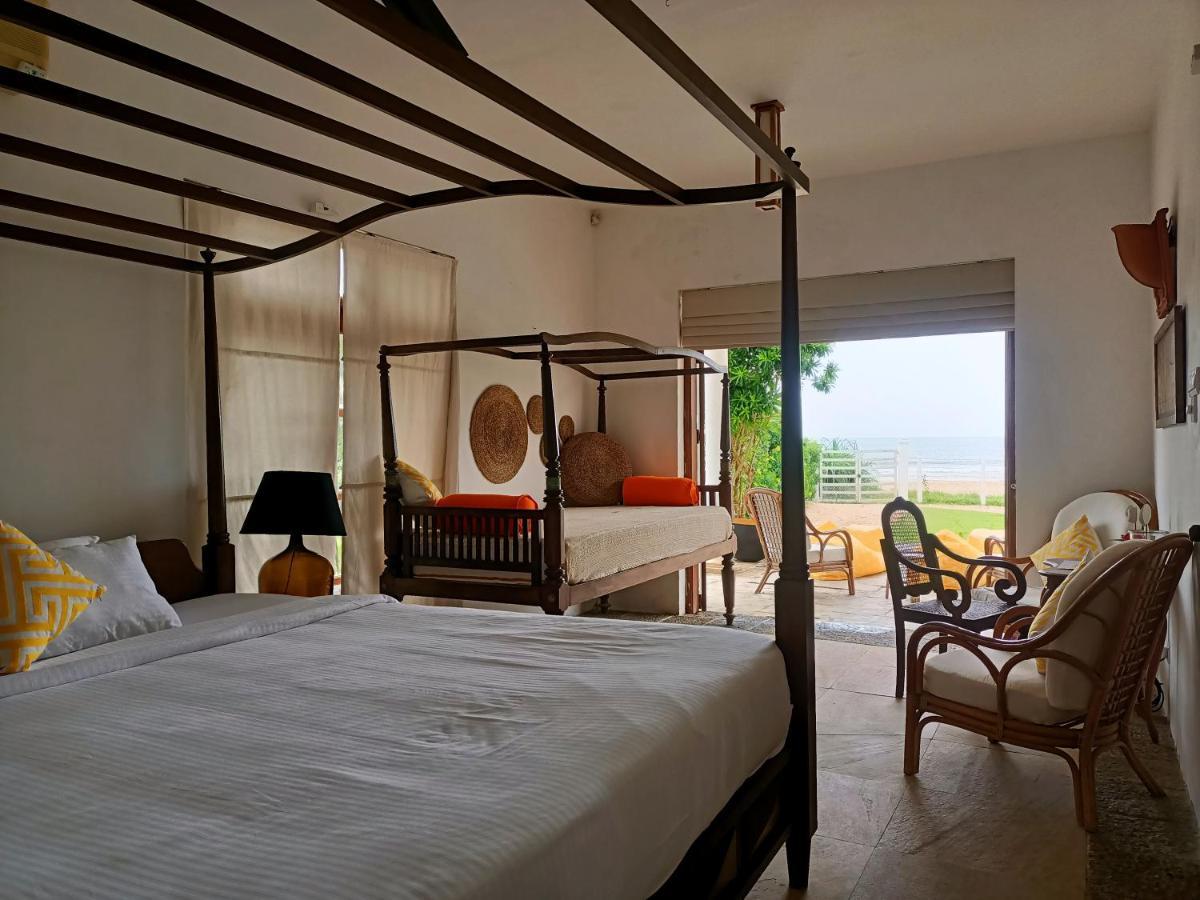 Santi Beach House With Pool & Beach Weligama Exterior photo