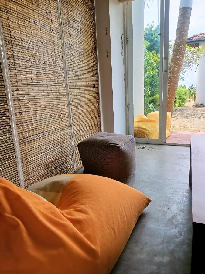 Santi Beach House With Pool & Beach Weligama Exterior photo