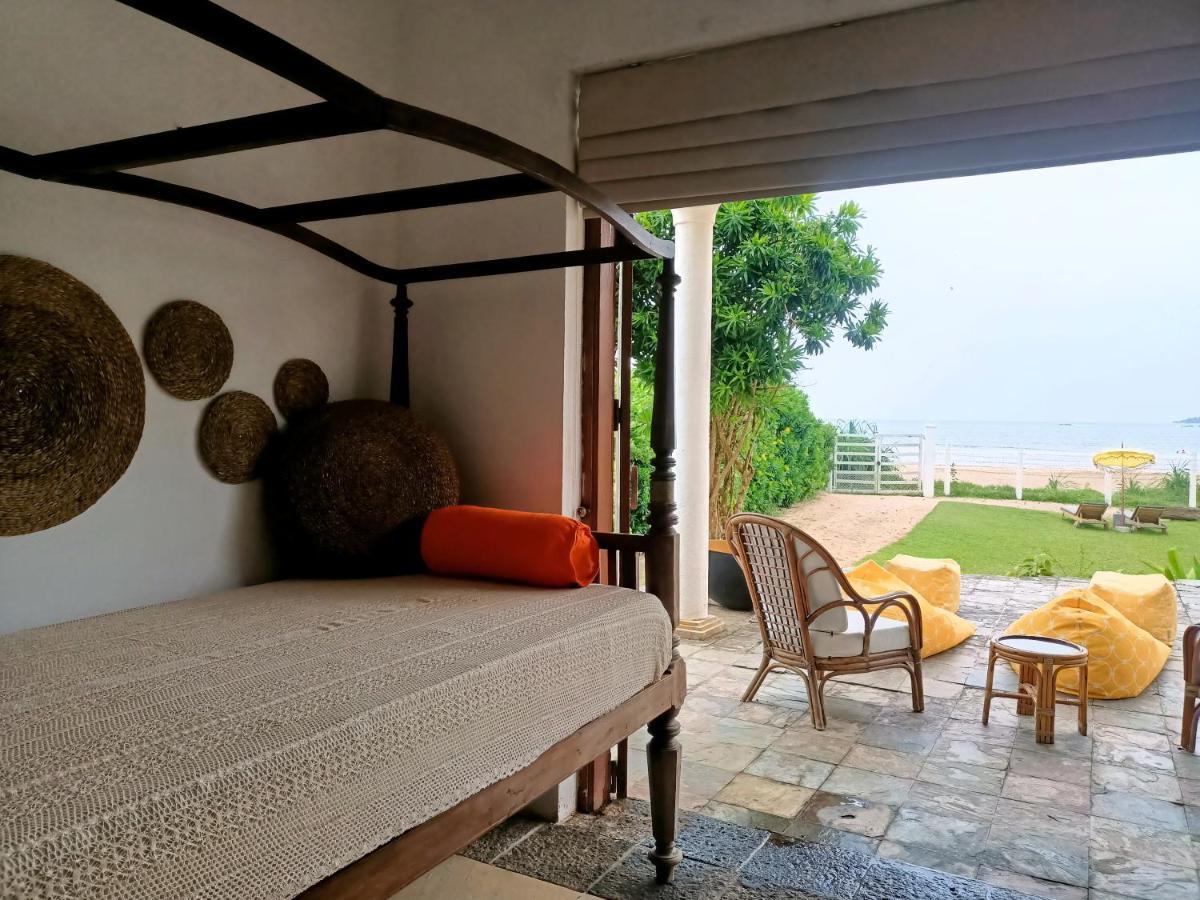 Santi Beach House With Pool & Beach Weligama Exterior photo